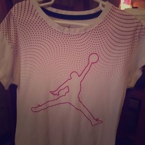 ♥️ Girls Jordan tee ♥️